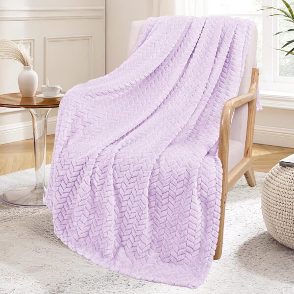 Lilac Purple Fleece Throw Blanket for Couch and Bed, 50x70 Inches Soft Cozy 3D Decorative Jacquard Flannel Blankets, Lightweight Fuzzy Plush Warm Throws for All Seasons